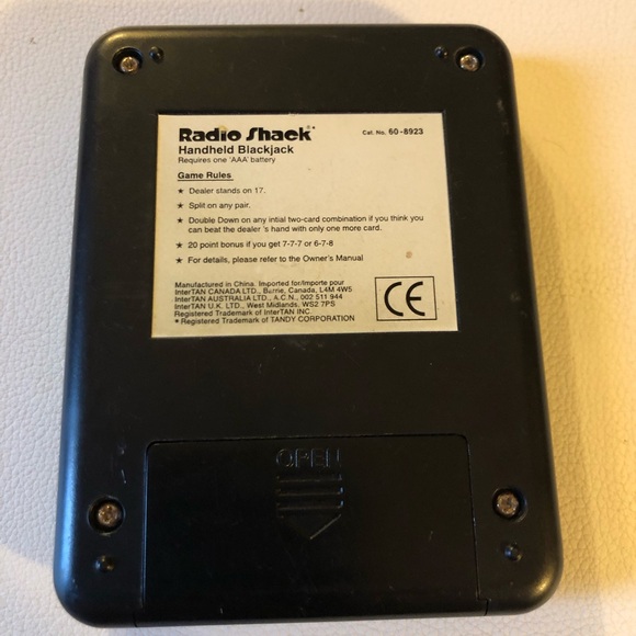 Radio Shack Black Jack 21 Casino Vintage Electronic Handheld LCD Video game - Picture 2 of 8